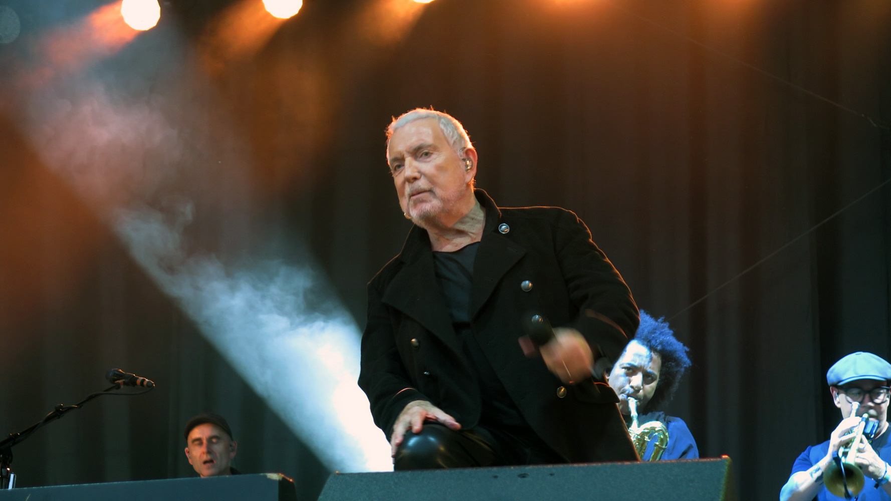 Bernard Lavilliers : Enorme !